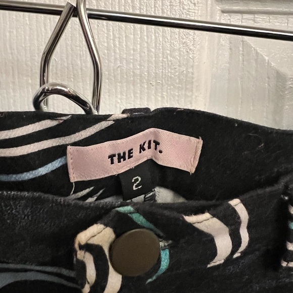 The Kit. Cropped Alexa Jeans with ocean and cranes print - Picture 3 of 5